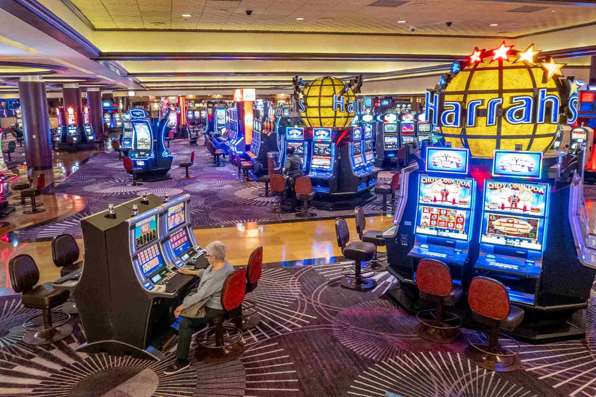 Canlı Blackjack'te Kazanma İpuçları: Strateji ve Psikoloji